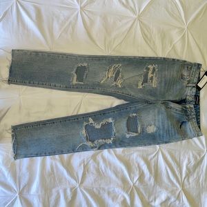 Boyfriend jeans ripped